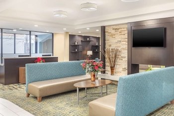 Best Western Plus New Englander