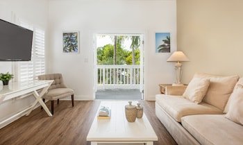 Paradise Inn