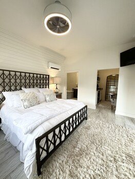 Eagles Landing Lodge Private Suites And Group Lodging