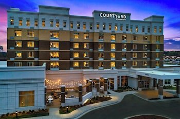 Courtyard Raleigh Cary Parkside Town Commons