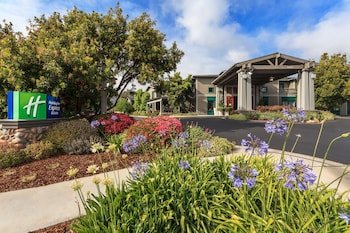 Holiday Inn Express & Suites Carpinteria