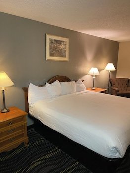 Baymont Inn & Suites Little Rock