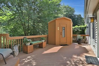 Moondance Ridge Suites