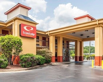 Econo Lodge Inn & Suites