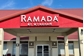 Ramada by Wyndham Lumberton