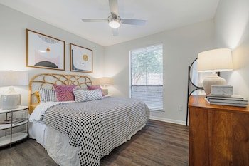 San Paloma Apartments