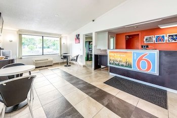 Motel 6 Mansfield