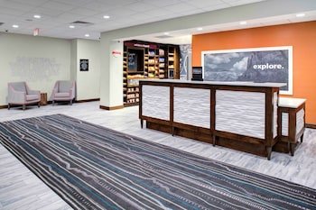 Hampton Inn & Suites Flagstaff East
