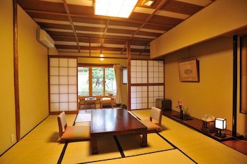 Kokuya Hotel