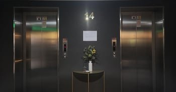 Brown Suites Hotel Sinchon Central