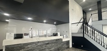 Travelodge by Wyndham Barrie on Bayfield