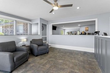 Quality Inn Lakefront