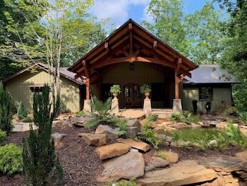 Lake Rabun Hotel & Restaurant