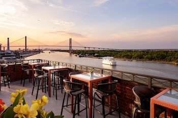 The Bohemian Hotel Savannah Riverfront, Autograph Collection