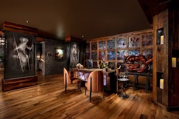 The Bohemian Hotel Savannah Riverfront, Autograph Collection