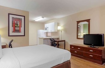 Extended Stay America Select Suites Raleigh RDU Airport