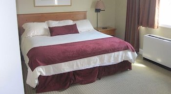 Grand Summit Hotel & Conference Center