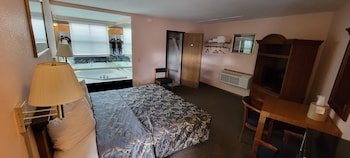 Budget Inn Mackinaw