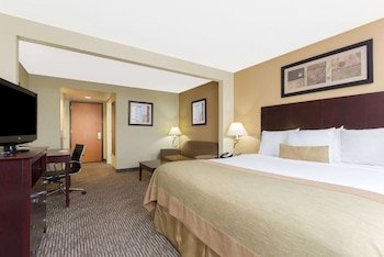 Wingate by Wyndham Dayton - Fairborn