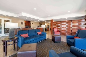 Comfort Suites