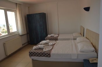 Lavinia Otel