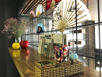 Sunny Serviced Apartment