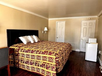 Downbeach Inn