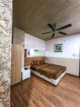 Urban Hotel
