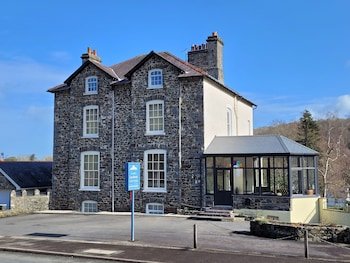 Llys Aeron Guest House