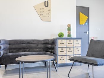 B&B Hotel Saint-Martin-De-Crau Alpilles Camargue