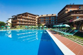 Golden Tulip Marina di Castello Resort