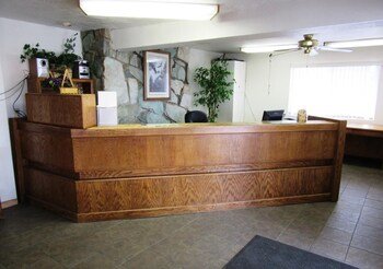 Yellowstone Country Inn