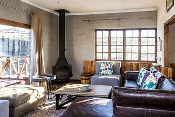 Sani Mountain Lodge