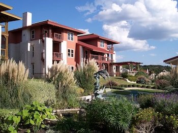 Vintage Villas & Conference Center