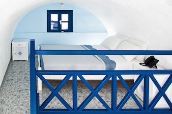 Roula Villa Studios & Apartments