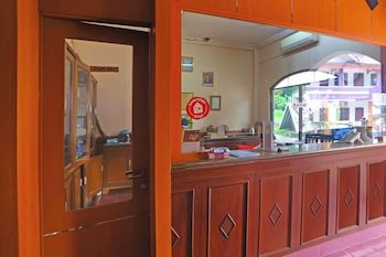 Hotel Danau Indah by OYO Rooms
