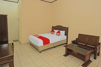 Hotel Danau Indah by OYO Rooms
