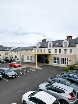 Redcastle Hotel