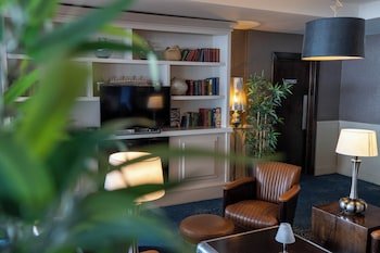Redcastle Hotel