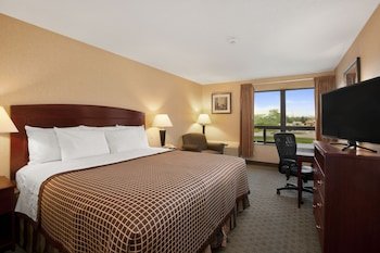 Days Inn by Wyndham Utica