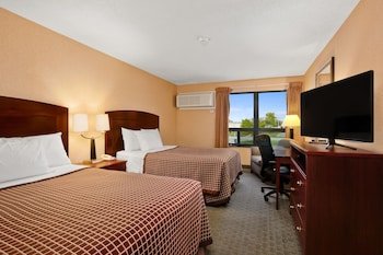 Days Inn by Wyndham Utica