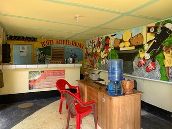 Palmento Grove Cultural & Fishing Lodge