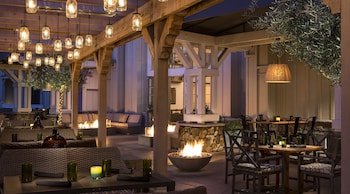 River Terrace Inn