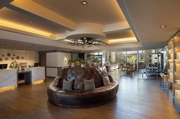 River Terrace Inn