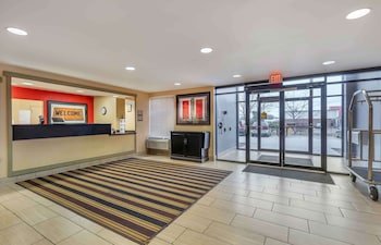 Extended Stay America Chicago Lombard Yorktown Center