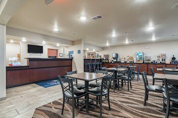 Cobblestone Inn & Suites Lamoni
