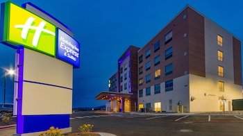 Holiday Inn Express & Suites Harrisonburg University Area