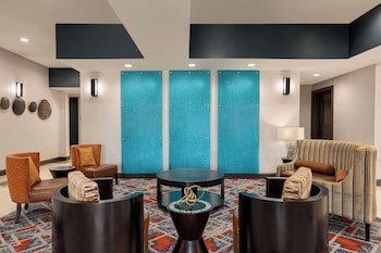 La Quinta Inn & Suites by Wyndham Oxford - Anniston