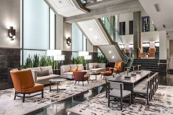 Delta Hotels Vancouver Downtown Suites