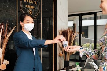Wekata Luxury